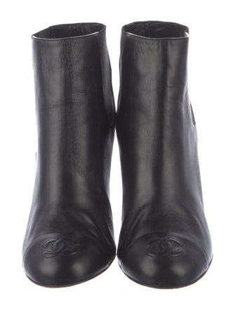 Chanel Interlocking CC Logo Leather Chelsea Boots