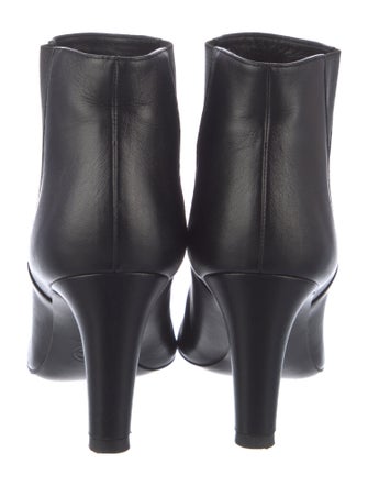 Chanel Interlocking CC Logo Leather Chelsea Boots