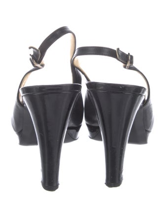 Chanel Interlocking CC Logo Leather Slingback Pumps
