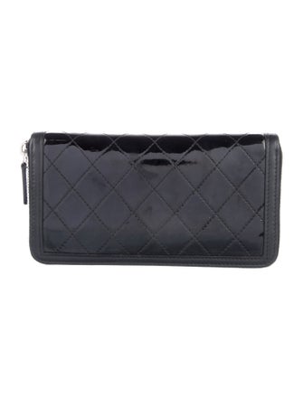 Chanel 2014-2015 Interlocking CC Logo Trifold Wallet