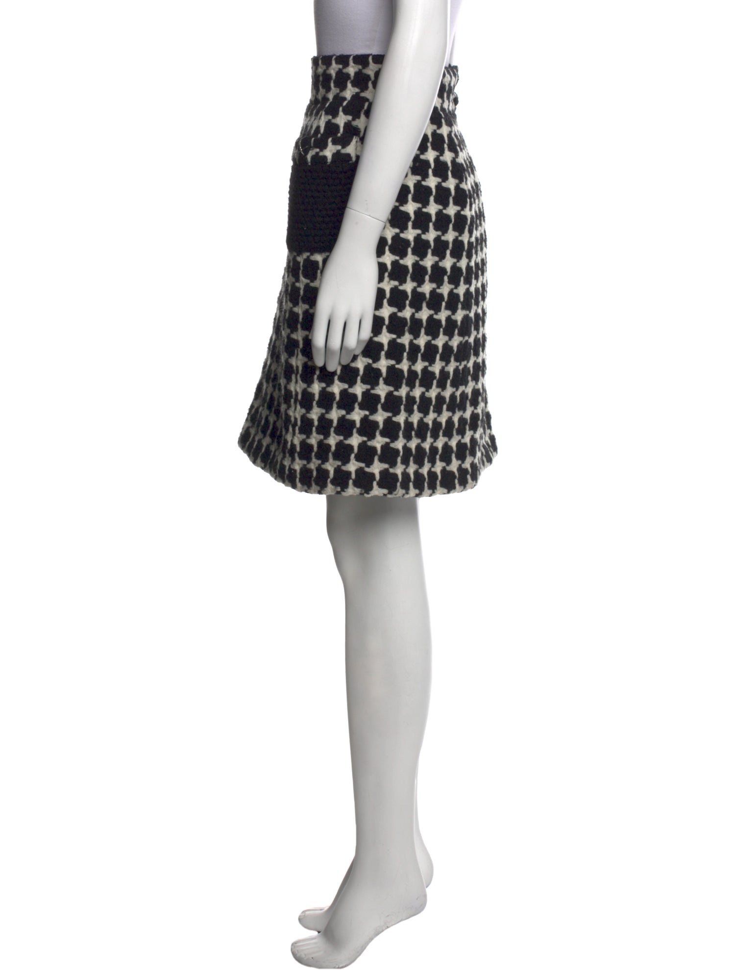 Chanel Vintage Knee-Length Skirt