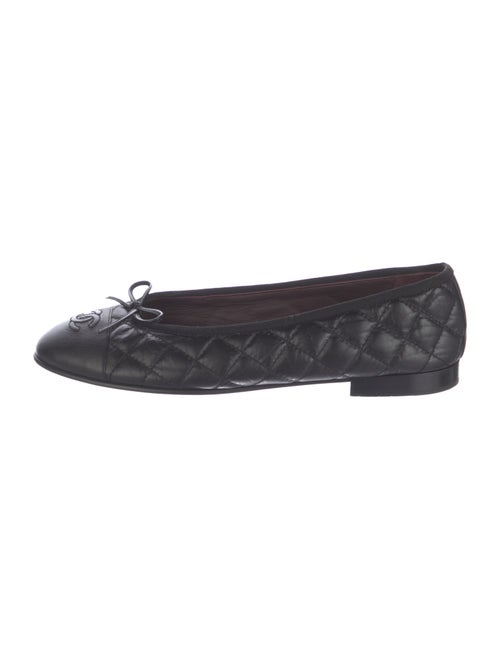 Chanel Interlocking CC Logo Leather Ballet Flats