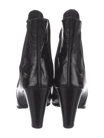 Chanel Interlocking CC Logo Patent Leather Chelsea Boots