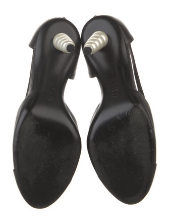 Chanel 2017 Interlocking CC Logo D'Orsay Pumps