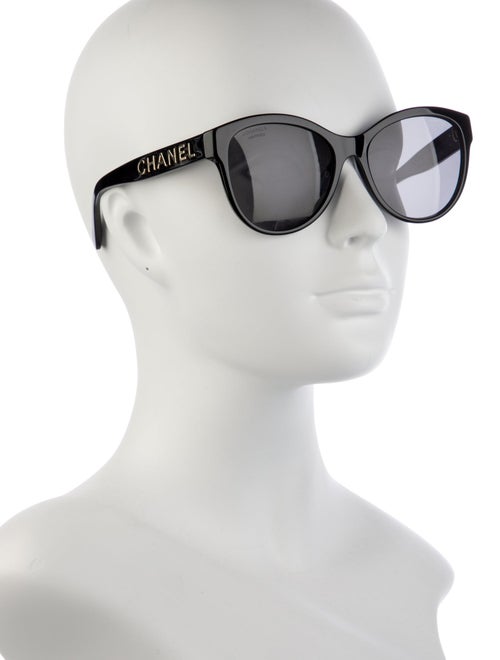 Chanel Interlocking CC Logo Wayfarer Sunglasses