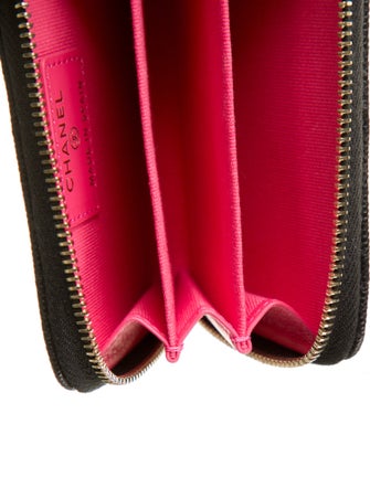 Chanel Coin Pouch Interlocking CC Logo