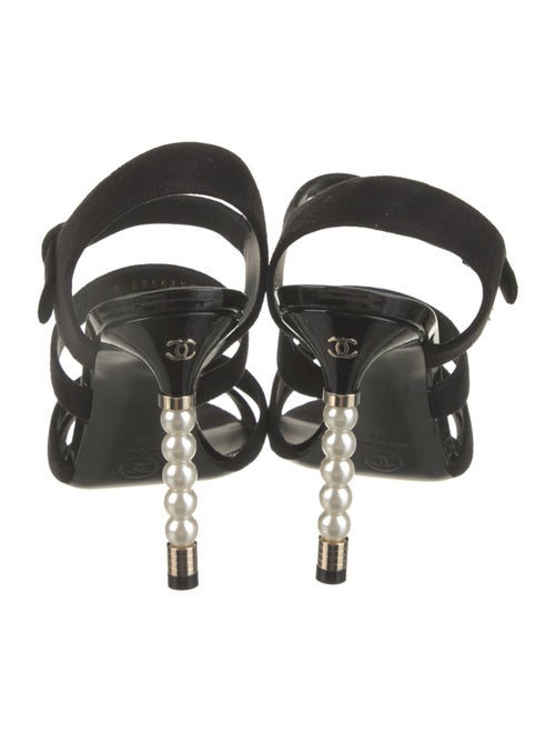 Chanel Chain-Link Accent Suede Slingback Pumps