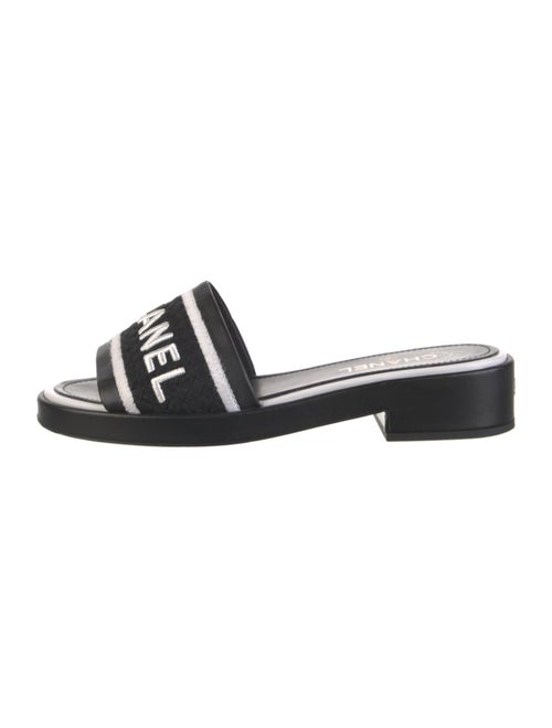 Chanel 2021 Interlocking CC Logo Slides