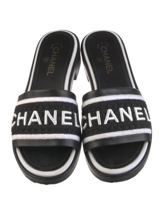 Chanel 2021 Interlocking CC Logo Slides