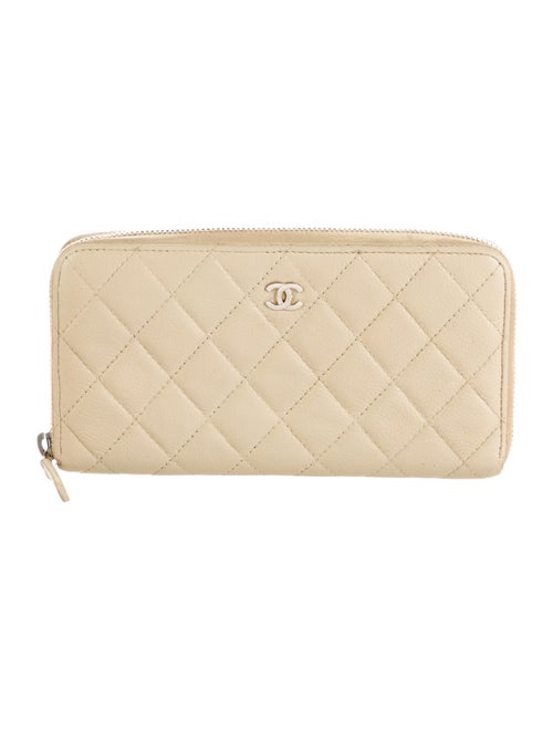 Chanel 2011-2012 Interlocking CC Logo Continental Wallet