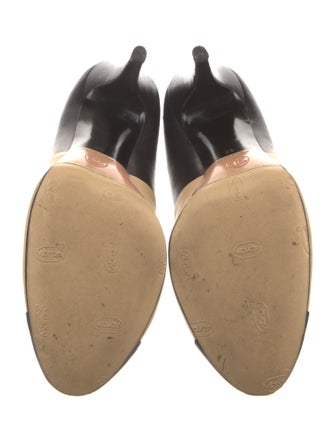 Chanel 2008 Interlocking CC Logo T-Strap Pumps