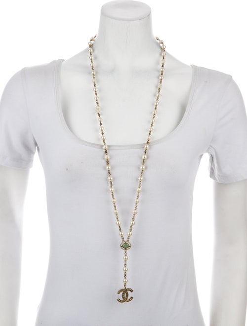 Chanel Faux Pearl & Resin CC Lavalier Necklace