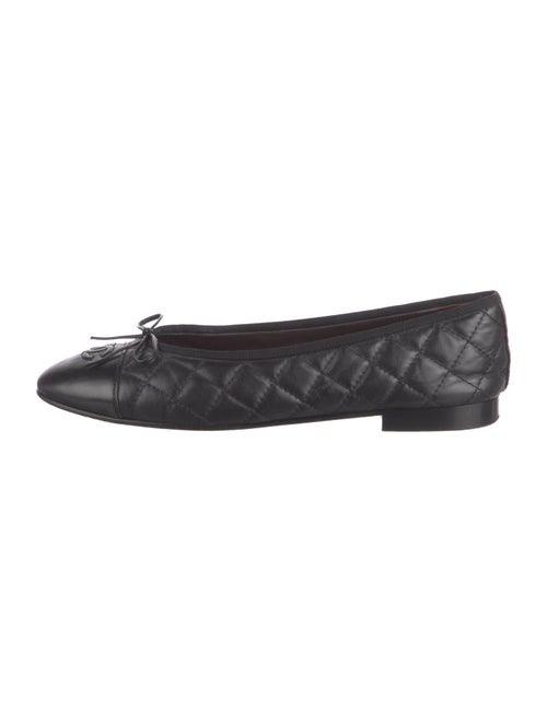 Chanel Interlocking CC Logo Leather Ballet Flats
