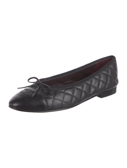 Chanel Interlocking CC Logo Leather Ballet Flats