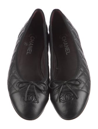 Chanel Interlocking CC Logo Leather Ballet Flats