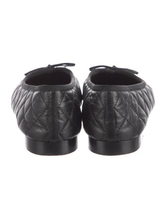Chanel Interlocking CC Logo Leather Ballet Flats