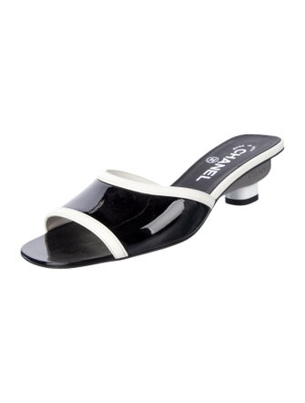 Chanel 2024 Interlocking CC Logo Slides