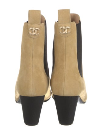 Chanel 2022 Interlocking CC Logo Chelsea Boots
