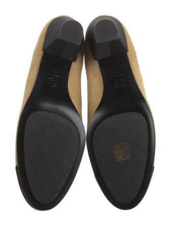 Chanel 2022 Interlocking CC Logo Chelsea Boots