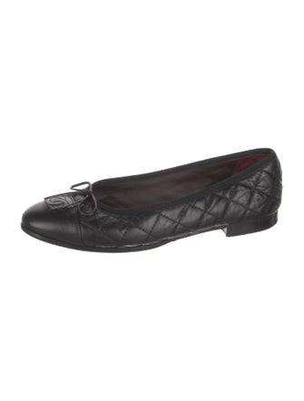 Chanel Interlocking CC Logo Leather Flats