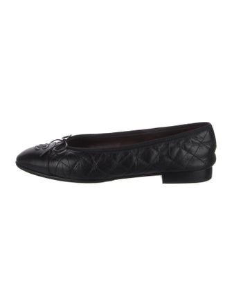 Chanel Interlocking CC Logo Leather Ballet Flats