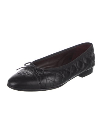 Chanel Interlocking CC Logo Leather Ballet Flats