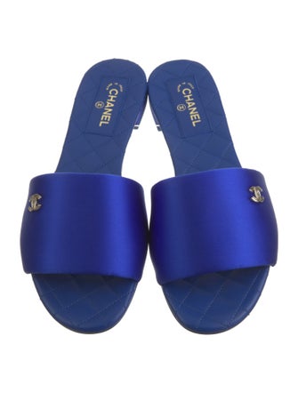 Chanel 2022 Interlocking CC Logo Slides