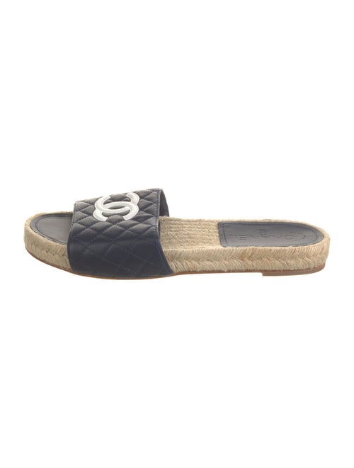 Chanel 2020 Interlocking CC Logo Espadrilles