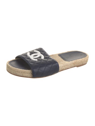 Chanel 2020 Interlocking CC Logo Espadrilles