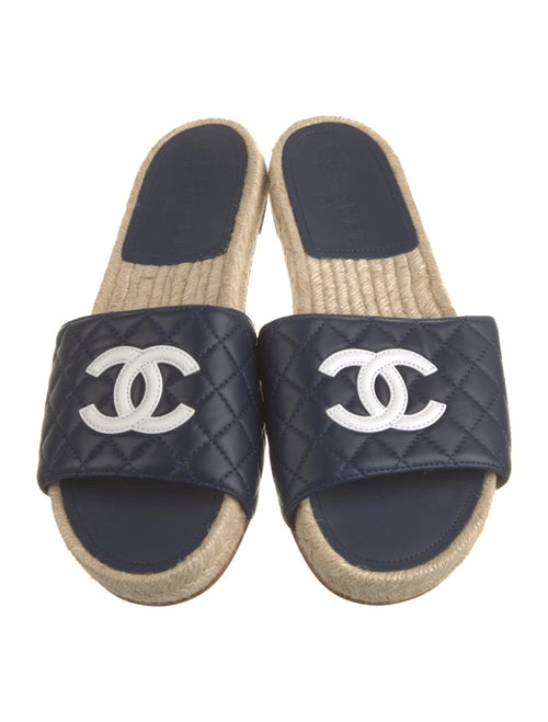 Chanel 2020 Interlocking CC Logo Espadrilles