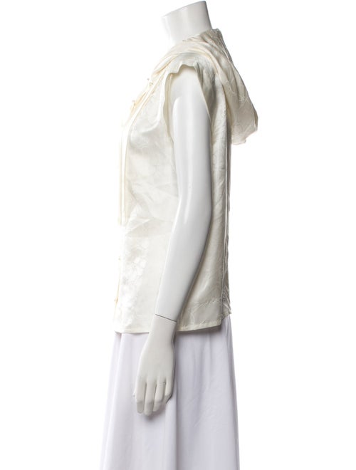 Chanel 2001 Sleeveless Button-Up Top