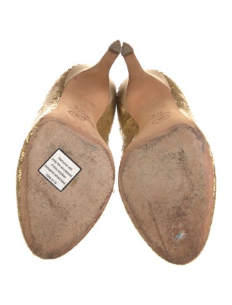 Chanel Interlocking CC Logo Sequins Pumps