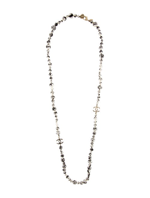 Chanel Faux Pearl Paint Splatter CC Station Necklace