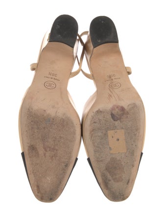 Chanel Interlocking CC Logo Leather Slingback Pumps