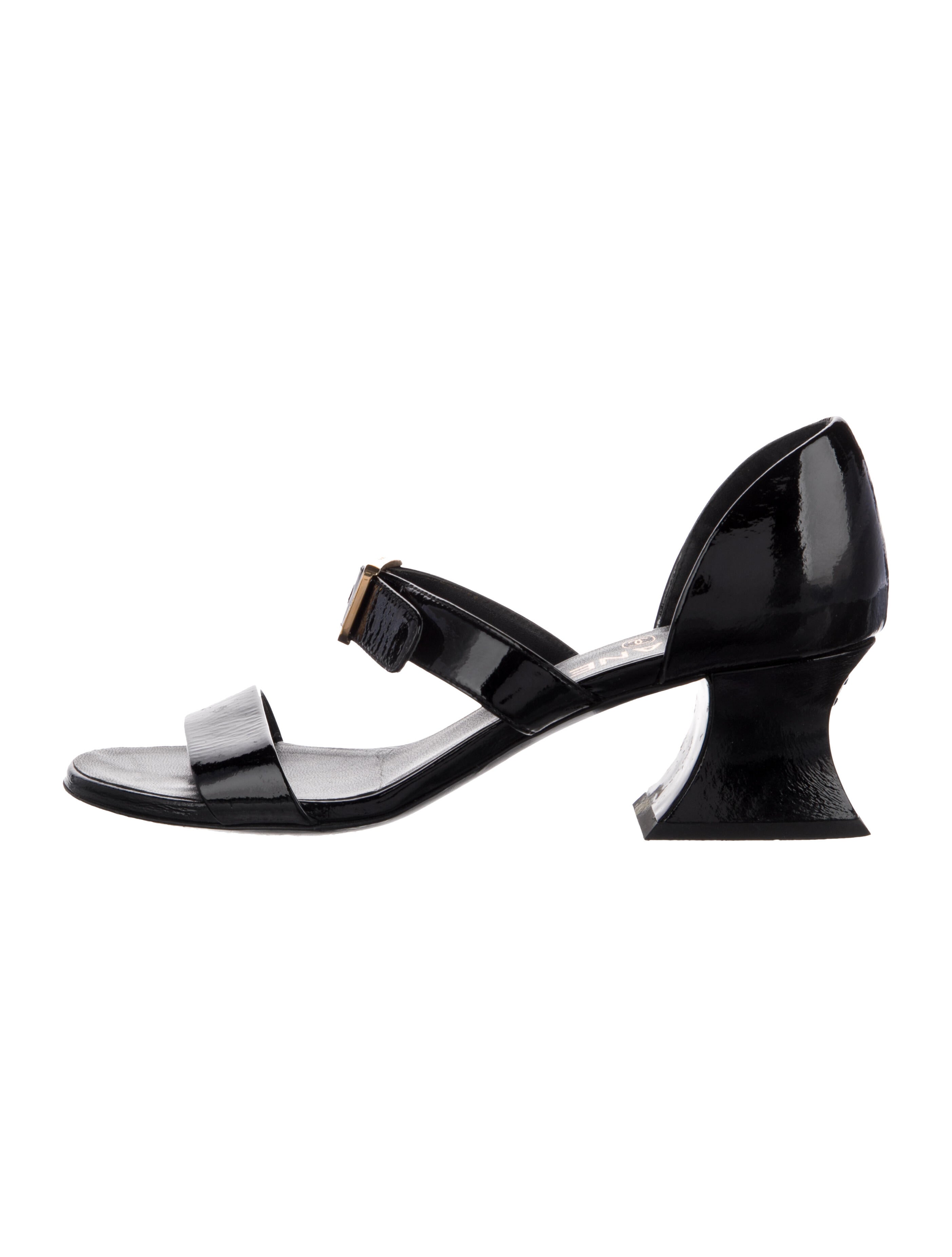 Chanel Interlocking CC Logo Patent Leather Sandals