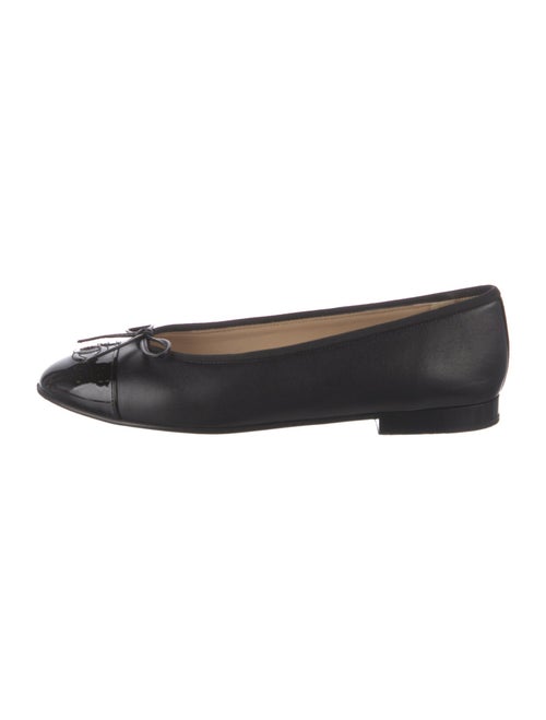 Chanel Interlocking CC Logo Leather Ballet Flats