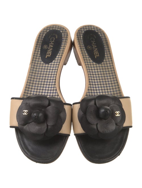 Chanel Interlocking CC Logo Leather Slides