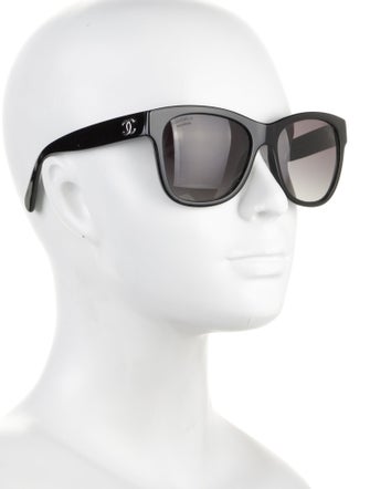 Chanel Interlocking CC Logo Wayfarer Sunglasses