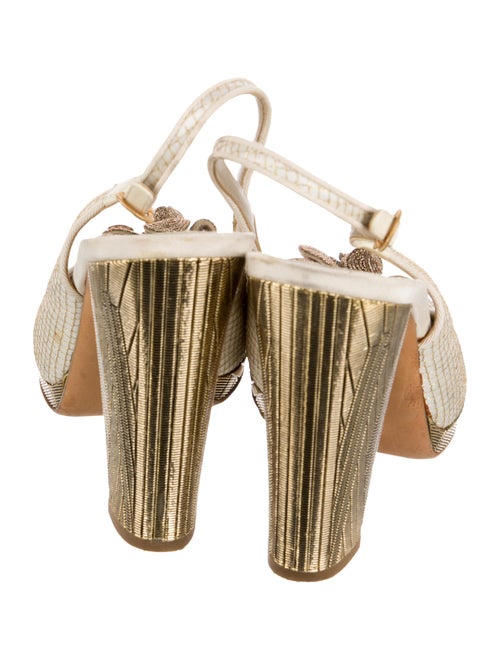 Chanel Interlocking CC Logo Slingback Pumps