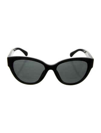 Chanel Interlocking CC Logo Cat-Eye Sunglasses