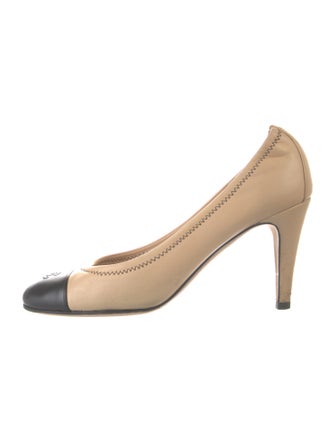 Chanel 2015 Interlocking CC Logo Pumps