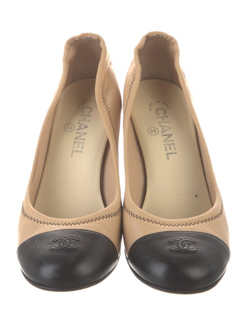 Chanel 2015 Interlocking CC Logo Pumps