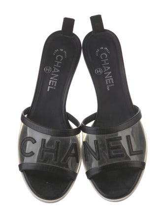 Chanel 2019 Interlocking CC Logo Slides