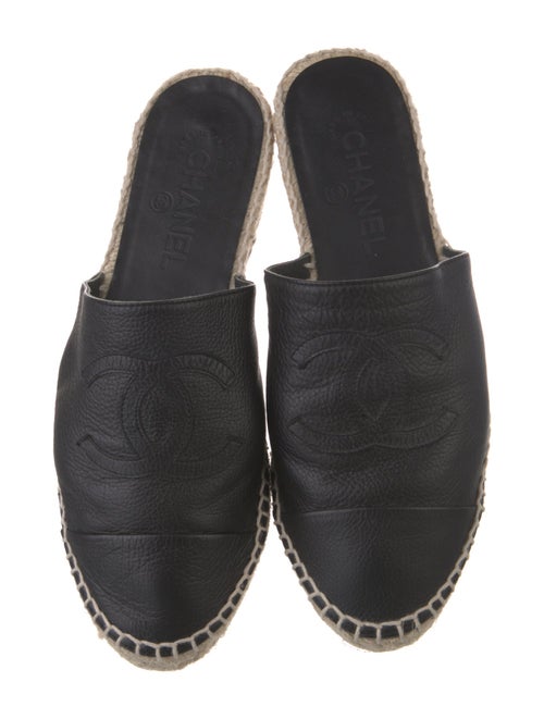 Chanel 2020 Interlocking CC Logo Espadrilles