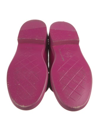 Chanel Interlocking CC Logo Leather Loafers