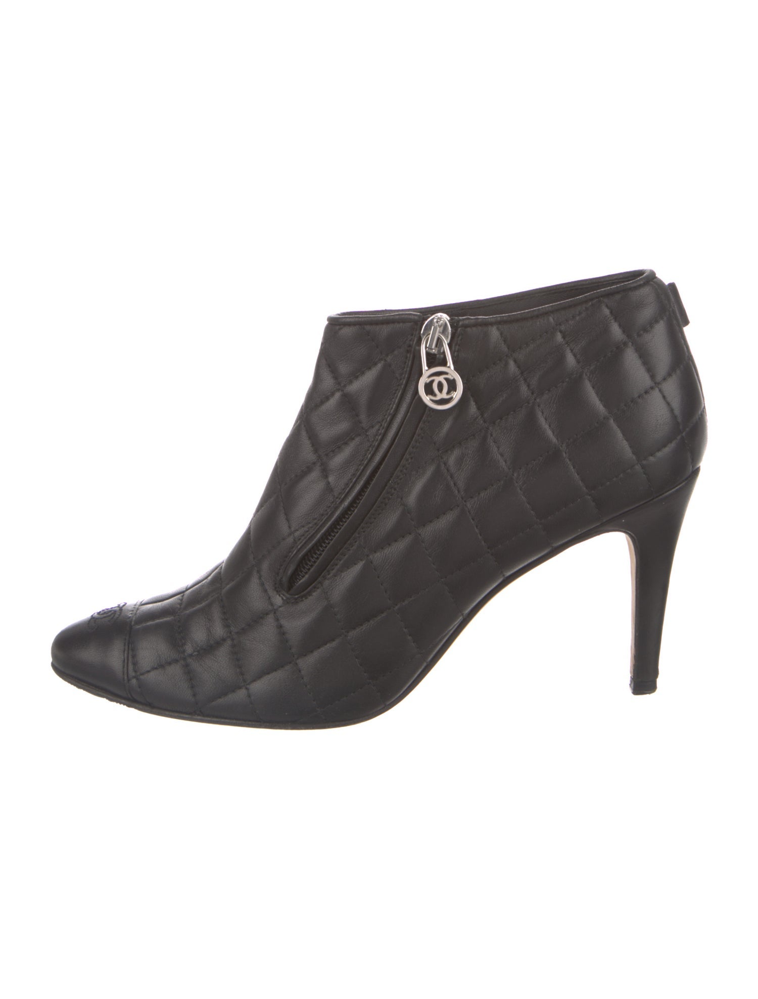 Chanel 2007 Interlocking CC Logo Boots