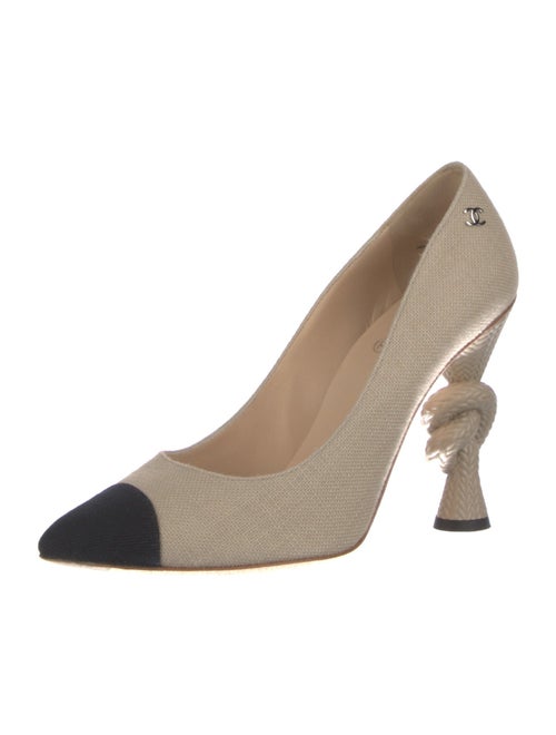 Chanel 2014 Interlocking CC Logo Pumps