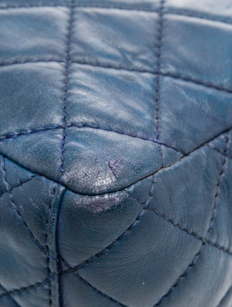 Chanel Classic Maxi Single Flap Bag