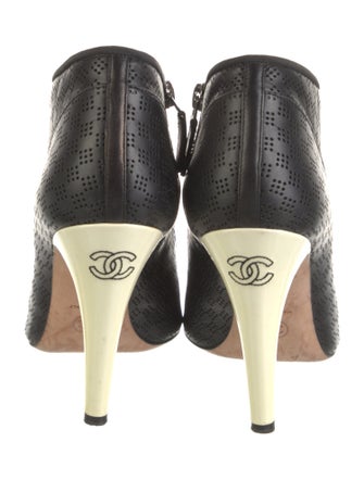 Chanel 2014 Interlocking CC Logo Boots