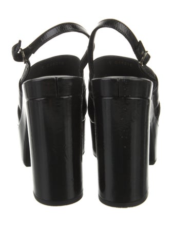 Chanel 2023 Interlocking CC Logo Slingback Sandals